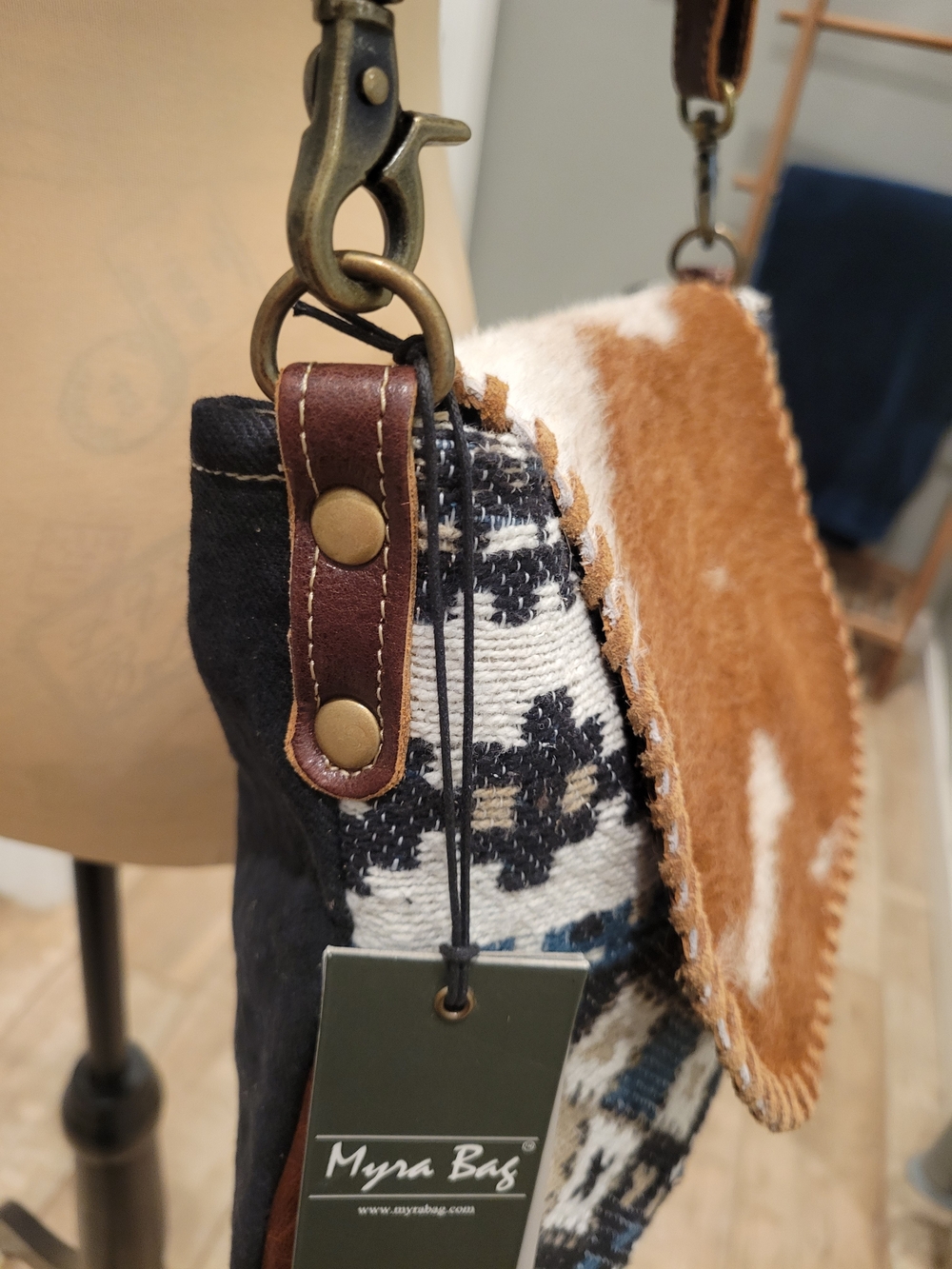 NWT Myra Bag Brown & White Cowhide, Western - Boho Shoulder Satchel - Picture 3 of 11